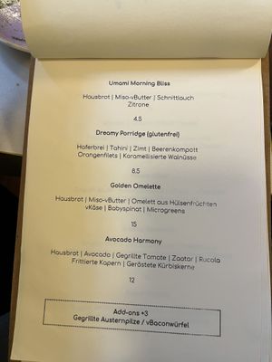  Menu (new location 2025) #Veganuary at OM NOM NOM CAFÉ in Munich