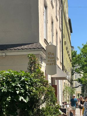  at OM NOM NOM CAFÉ in Munich