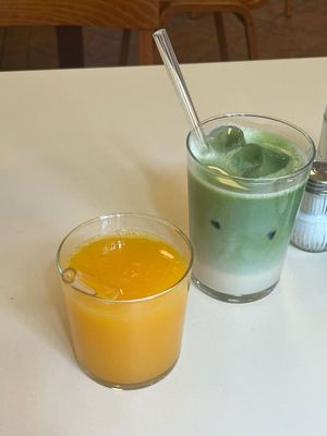  at OM NOM NOM CAFÉ in Munich