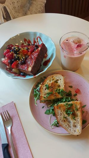   at OM NOM NOM CAFÉ in Munich