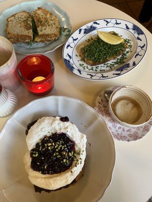   at OM NOM NOM CAFÉ in Munich