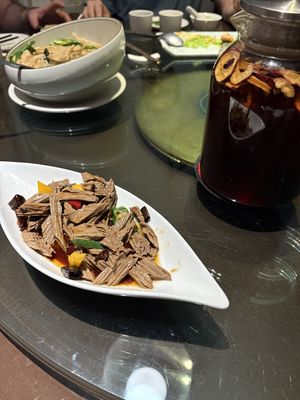 More dishes and tea  at Tianchu Miaoxiang - Chaowai in Beijing