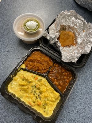 Vegan lunch box  at The Mango Grove in Columbia