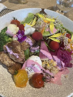 So yummy and colorful   at PEACE TABLE - 渋谷 道玄坂店 in Tokyo