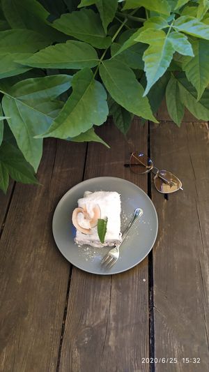 Бананово-вершкове тістечко at Veget Vegan in Kharkiv