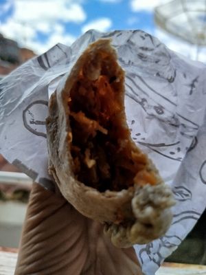 Bem recheado e temperado at Hari food in Caruaru