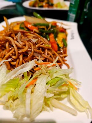 Gemüse Tofu mit Nudeln at Asiahung in Soltau