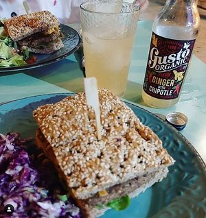 Elysian Signature Burger + Gusto Organic Ginger with Chipotle at Elysian Restaurant in Nicosia