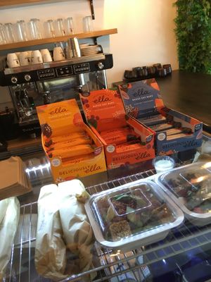 Wraps, salads and baked oat bars at Elysian Restaurant in Nicosia