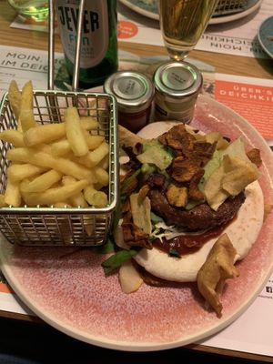 No Meat-Burger at Deichkind in Sankt Peter-ording