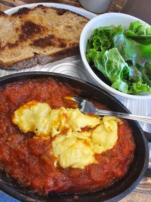  at B's Salty & Sweet in Columbia