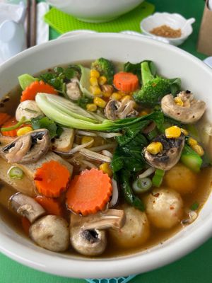 Tom Yum Noodle soup at White Springs Cafe in Arcadia