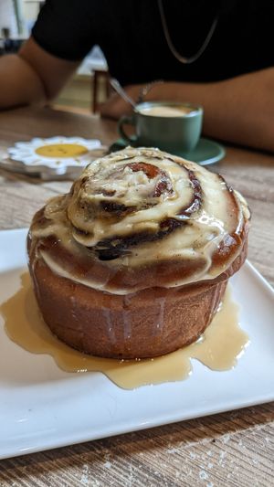Cinnamon roll vegano #Veganuary at Üla Café in Barcelona