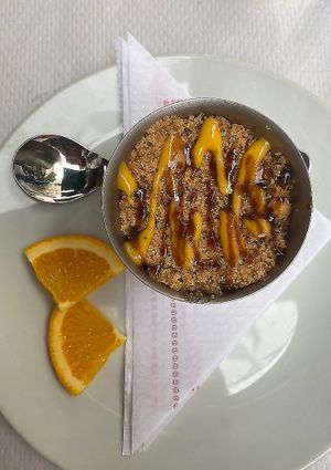 Apple crumble  at Veggie Garden in Sitges