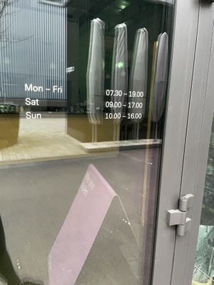 Opening hours  at Roots - Maschinenstraße in Zurich
