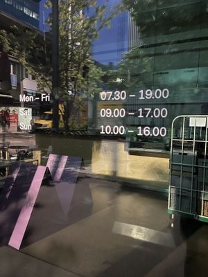 Opening hours  at Roots - Maschinenstraße in Zurich