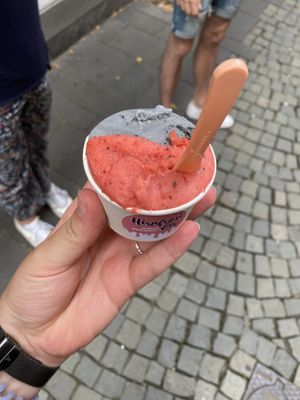   at Hirnfrost Eis in Koblenz