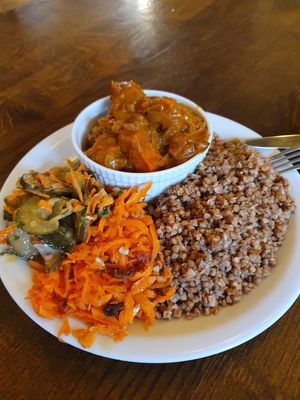 Vegetable curry with buckwheat and salads at Glonojad in Krakow