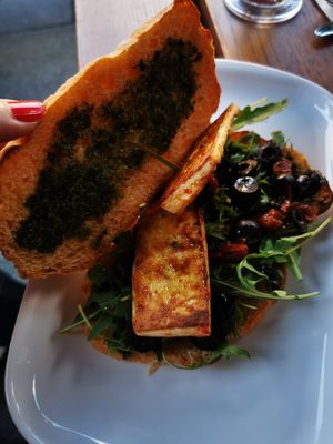 Vegan breakfast panino at Glonojad in Krakow