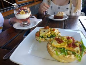 Tofu breakfast (sadly no vegan pie or yogurt) at Glonojad in Krakow