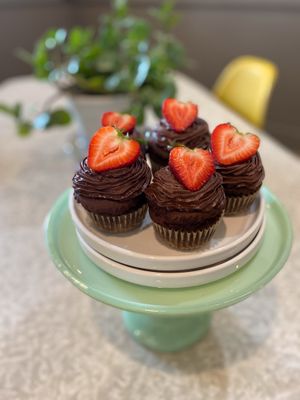 Vegan/ Gluten Free Cupcakes at Nourish Juicery and Kitchen in Blissfield