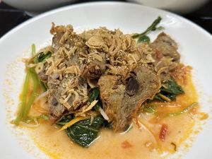 Gà xào rau chay, Fried vegan chicken with vegetables (95k VND)  at Katze Vegan & Vegetarian  in Hanoi