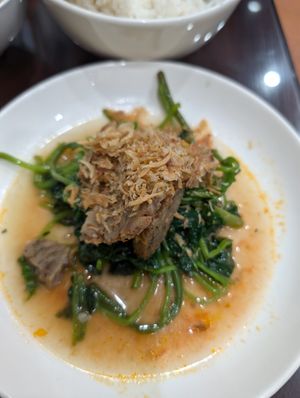 fried vegan chicken with vegetables at Katze Vegan & Vegetarian  in Hanoi