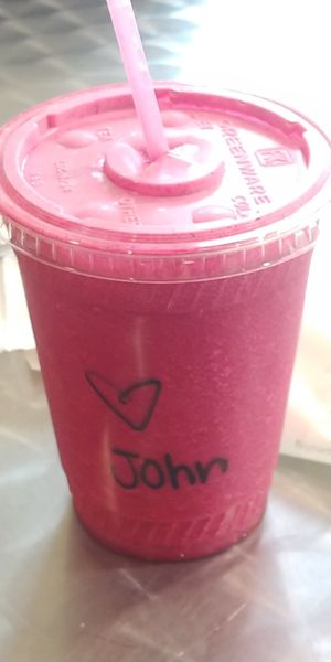 Heartbeet smoothie: great flavor at Common Market Food Co-op in Frederick