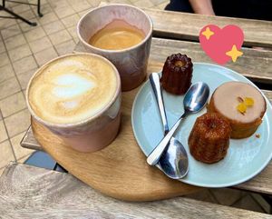 Really enjoyed these super tasty vegan caneles! ❤️ at Cassonade Cannelés & Spécialités in Bordeaux