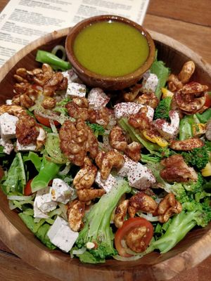 Earth salad at Healthy Ubud in Ubud