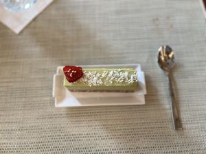 avocado cheesecake  at Yogi Booster in Lausanne