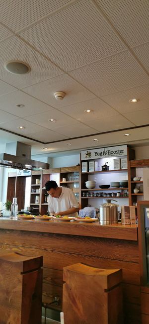  at Yogi Booster in Lausanne