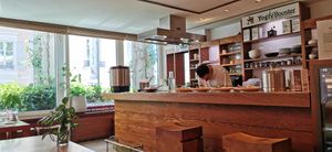  at Yogi Booster in Lausanne