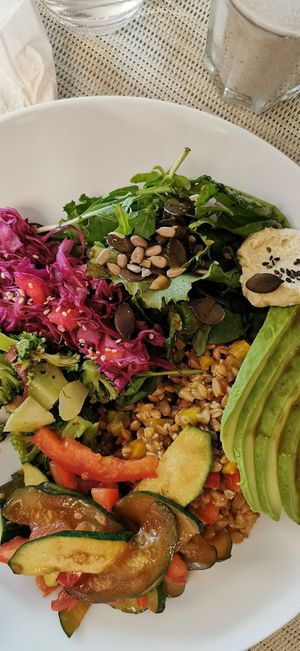 Assiette du jour at Yogi Booster in Lausanne