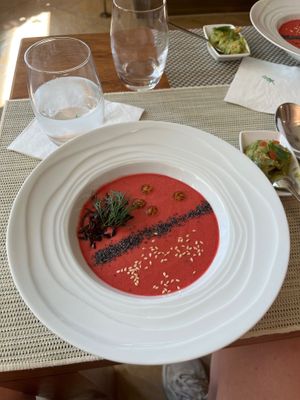 Beet/melon soup at Yogi Booster in Lausanne