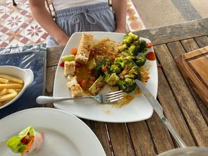 Spicy broccoli and tofu at Breeze in Koh Tao