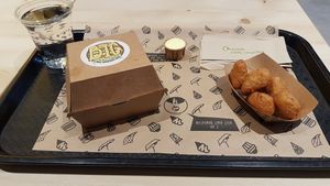 Chili Cheese 🤤 at VINCENT - Schönhauser Allee Arcaden in Berlin