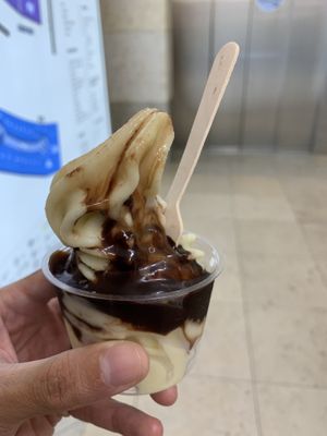 Leider war der Sundae nicht nach meinem Geschmack. Kostet 2,90€ at VINCENT - Schönhauser Allee Arcaden in Berlin
