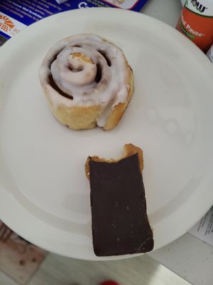 Cinnamon roll and millionaire shortbread. Sooo delicious! at Vegan & Beyond in Seoul