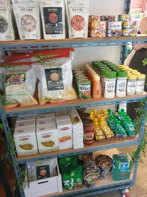 dry goods at Vegan & Beyond in Seoul