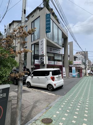 Top floor  at Vegan & Beyond in Seoul
