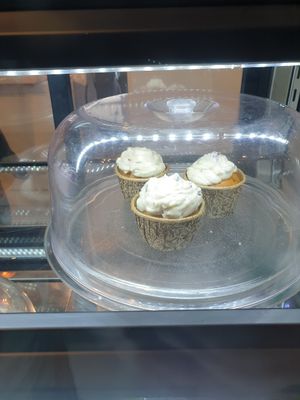 cupcakes at Vegan & Beyond in Seoul