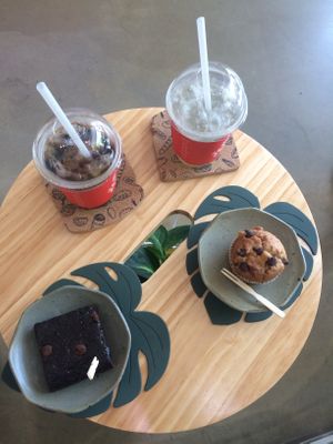 Brownie, Choco chip-banana muffin, americano, and 할아뽕 tea.  at Vegan & Beyond in Seoul