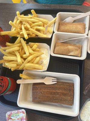 Kaassouffle, maxicado (mexicano)  at De Friterie in Smilde