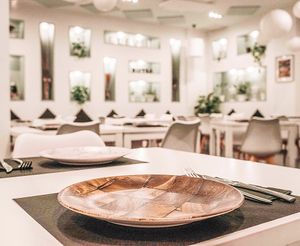 Local cercano y acogedor at Eleven Bistro in Leliana