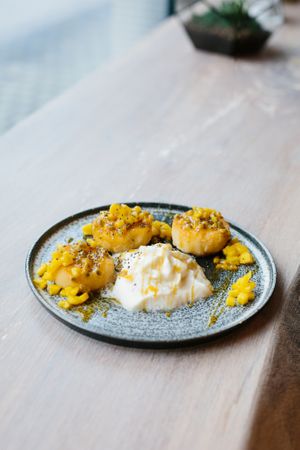 кокосовые сырники at Holi Yoga & Cafe in Moscow