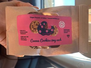 Bag of 6 peanut butter cookies,
8mg each  at Canna Cake Babe in Las Vegas