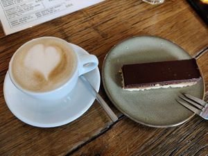 Vegan caramel chocolate cocos cake at De Juf in Middelburg