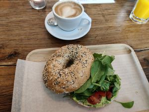 Avocado bagel at De Juf in Middelburg