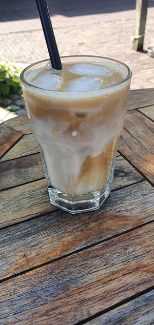 icecoffee with oatmilk at De Juf in Middelburg
